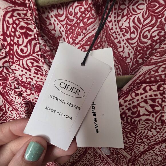 NWT Cider Blouse Size Large Red Cream Long Sleeved Ruffle Collar Button Up - Picture 8 of 10